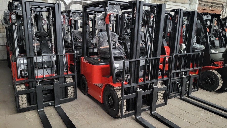 Тест-драйв складской техники на нашем складе в Жуковском