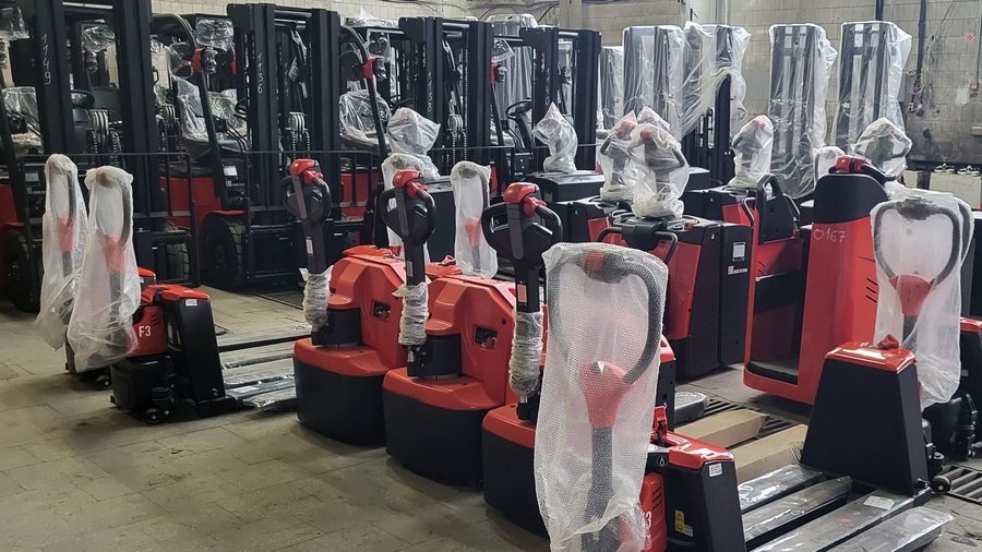 Тест-драйв складской техники на нашем складе в Жуковском