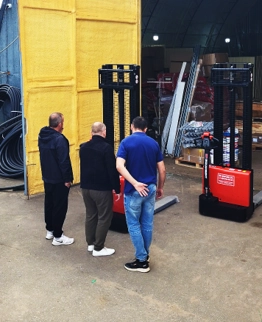 Тест-драйв складской техники на нашем складе в Жуковском